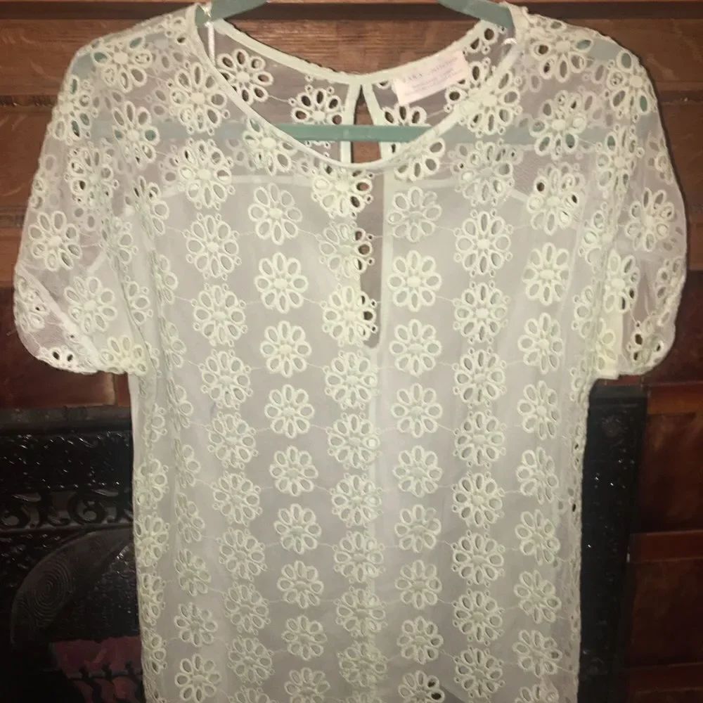 Zara Floral Embroidered Top - Picture 4 of 8